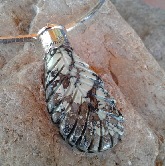 Sterling Silver Vintage SIGNED feather necklace